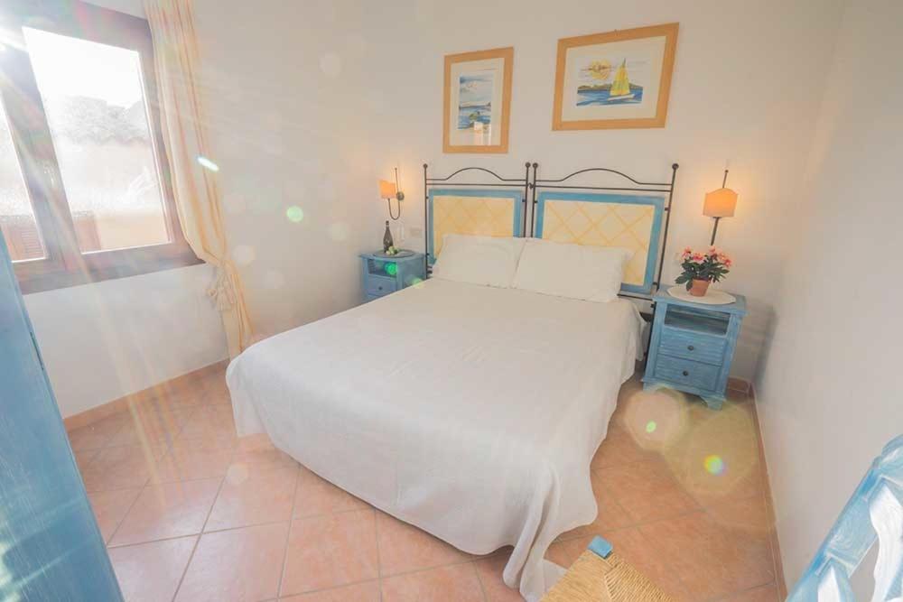 Residence Baia Sant Anna Con Piscina ตาเนาเนลลา ภายนอก รูปภาพ